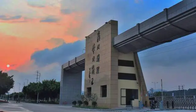 如何调整篮球比赛中的节奏以应对不同对手_1